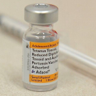 Una vacuna contra el sarampión en un programa de inmunización en EEUU.-AFP / ROBYN BECK (AFP)