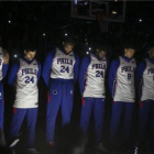 Los Sixers visten camisetas con los dorsales 8 y 24 en honor a Kobe Bryant-STEVEN M. FALK/ AP