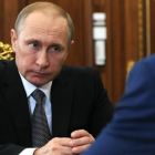 Putin durante una reunión en el Kremlin, en agosto del 2016.-AP / MIKHAIL KLIMENTYEV