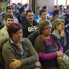 Los trabajadores asistentes al curso de motivación de Norma. / VALENTÍN GUISANDE-