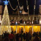 Decoración navideña en El Burgo.-HDS