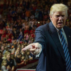 Donald Trump da un discurso en Canton (Ohio) durante su campaña presidencial, el miércoles.-AFP / JEFF SWENSEN