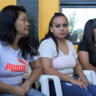 Tres mujeres liberadas de prisión en El Salvador condenadas por abortar.-AFP