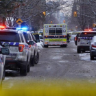 Unidades de Emergencia atendiendo a las víctimas del tiroteo en Ottawa este miércoles. - TWITTER-TWITTER