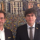 Puigdemont junto al líder del Bloque Quebequés.-