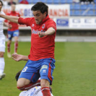 El jugador del Numancia, Natalio, en un partido. / VALENTÍN GUISANDE-