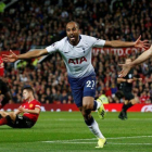 Lucas Moura, del tottenham, celebra un gol al United junto a Harry Kane.-ANDREW YATES