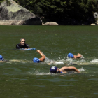 La Travesía a Nado de la Laguna Negra se celebró ayer con récord de participantes.-Diego Mayor