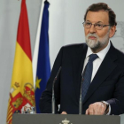 Mariano Rajoy anuncia en la Moncloa el envío del requerimiento a Carles Puigdemont.-DAVID CASTRO
