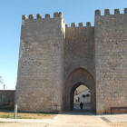La Puerta del Mercado en una imagen de archivo. / VALENTÍN GUISANDE-