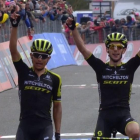 Simon Yates celebra la victoria en lo alto del Etna en la etapa de este jueves del Giro-EL PERIÓDICO