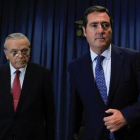 El presidente de la CEOE; Antonio Garamendi (derecha), asiste al Cercle Financer de La Caixa; acompañado por El presidente de la Fundación Bancaria La Caixa, Isidre Fainé (izquierda).-FERRAN NADEU (EL PERIÓDICO)