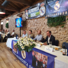 La mesa presidencial de la Peña Madridista Soria con su presidente Javier Jiménez a la cabeza. HDS