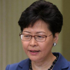 La jefa del Gobierno hongkonés, Carrie Lam, durante su comparecencia este lunes.-REUTERS