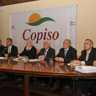 La directiva de Copiso en la jornada de ayer con su presidente, Javier Blanco (tercero por la izquierda) a la cabeza.-VALENTÍN GUISANDE