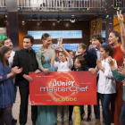 Las finalistas de 'Masterchef junior'  (TVE-1), Paula y Paloma, de la cuarta edición, que ganó la primera.-RTVE