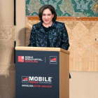 La alcaldesa de Barcelona, Ada Colau, durante su discurso en la cena de bienvenida al Mobile World Congress (MWC).-QUIQUE GARCÍA (EFE)