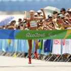 La catalana Elena Congost gana el maratón Paralímpico de Río para deficientes visuales (T12).-REUTERS / JASON CAIRNDUFF