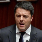 Renzi habla en la Cámara de Diputados en Roma, el 9 de noviembre.-AP / ETTORE FERRARI