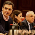 El secretario general del PSOE, Pedro Sánchez, en la reunión del grupo socialista en el Congreso.-/ JUAN MANUEL PRATS