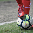 El fútbol profesional español parará de momento las dos próximas jornadas. VALENTÍN GUISANDE