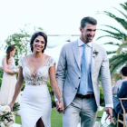 El nadador estadounidense Michael Phelps y su esposa Nicole Johnsonhan, el día de su boda.-INSTAGRAM