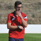 El entrenador del filial, Juan Carlos Moreno. / VALENTÍN GUISANDE-