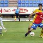 De Cerio jugaba ante el Alcorcón su último partido con la camiseta del Numancia. / A. Martínez-