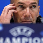 Zidane, durante la rueda de prensa de este martes en Valdebebas.-/ EFE / EMILIO NARANAJO