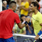 Rafa Nadal felicita a Nick Kyrgios, al final del partido.-MATTHEW STOCKMAN (AFP)
