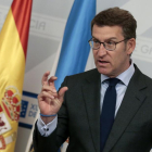 El presidente de la Xunta, Alberto Núñez Feijóo, durante la la rueda de prensa ofrecida hoy para informar de los acuerdos tomados en la sesión semanal de su equipo de gobierno.-EFE