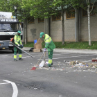 Imagen de la recogida de basuras en la capital soriana.-VALENTIN GUISANDE