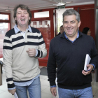 El nuevo secretario general de la Agrupación Municipal de Soria junto al alcalde, Carlos Martínez-Valentín Guisande