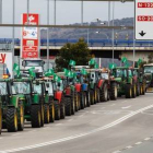 Tractorada y manifestación organizadas por ASAJA para exigir la bajada de los costes de producción-Concha Ortega / ICAL