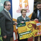 En el centro la ganadora del Eurocentrín, Monserrat Martínez.-FOES