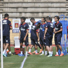 La plantilla del Numancia, con un total de 19 jugadores, inició la pretemporada en el anexo de Los Pajaritos y atrás quedan las vacaciones a lo largo del último mes.-Valentín Guisande