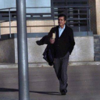 El exministro y expresidente balear Jaume Matas sale de permiso de fin de semana de la prisión de Segovia, el pasado viernes.-Foto: EFE / AURELIO MARTÍN