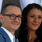 Chester Bennington y Talinda, en 2012-STEVE MARCUS (REUTERS)