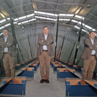Felipe Parra, ayer, en la fábrica de Navalcaballo.-MARIO TEJEDOR