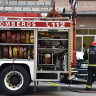 Los bomberos de Soria durante una intervención.-Valentín Guisande