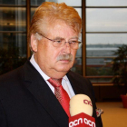 Elmar Brok, presidente del Comité de Exteriores del Parlamento Europeo,durante la entrevista.-EL PERIÓDICO (ACN)