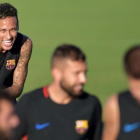 Neymar, durante el entrenamiento del Barça en Miami de este jueves.-AFP / HECTOR RETAMAL