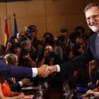 Mariano Rajoy y Albert Rivera este domingo en la ratificación del acuerdo entre sus partidos en el Congreso.-AGUSTÍN CATALÁN