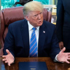 El presidente de los Estados Unidos, Donald Trump, en la Oficina Oval en la Casa Blanca.-EFE / EPA