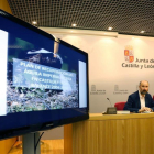 El director general de Medio Natural, José Ángel Arranz, presenta el censo de águila imperial en la Comunidad en 2016-ICAL