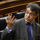 Álvaro Nadal, ministro de Energía, durante un pleno del Congreso de los Diputados.-AGUSTÍN CATALÁN
