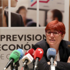 La coordinadora del informe de Previsiones Económicas de Castilla y León, Felisa Becerra, durante la presentación-ICAL