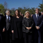 Albert Rivera, Fernando Grande Marlaska  y Pablo Casado, junto a las víctimas del 11-M en un acto de conmemoración en el Retiro.-JOSE LUIS ROCA