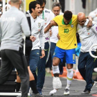 Neymar, lesionado en el amistoso con Brasil.-AFP