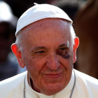 El Papa a su llegada a la audiencia general de este miércoles en la Plaza de San Pedro-REUTERS / STEFANO RELLANDINI